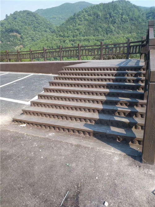 仿木河堤护栏厂家