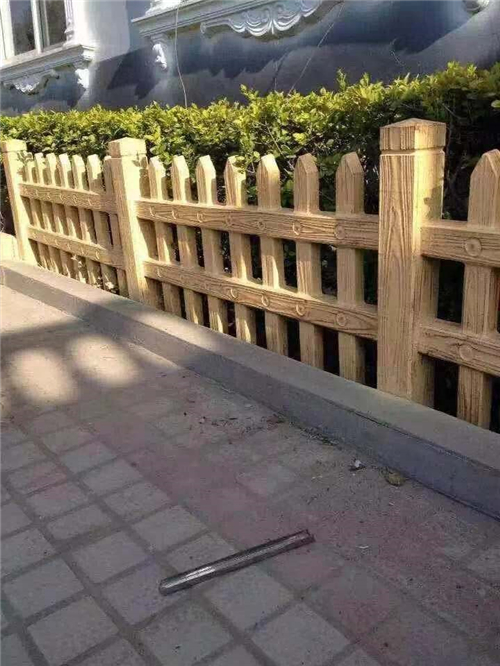 仿木栅栏
