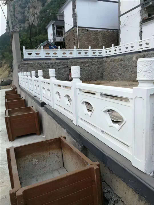 艺术围栏批发价格